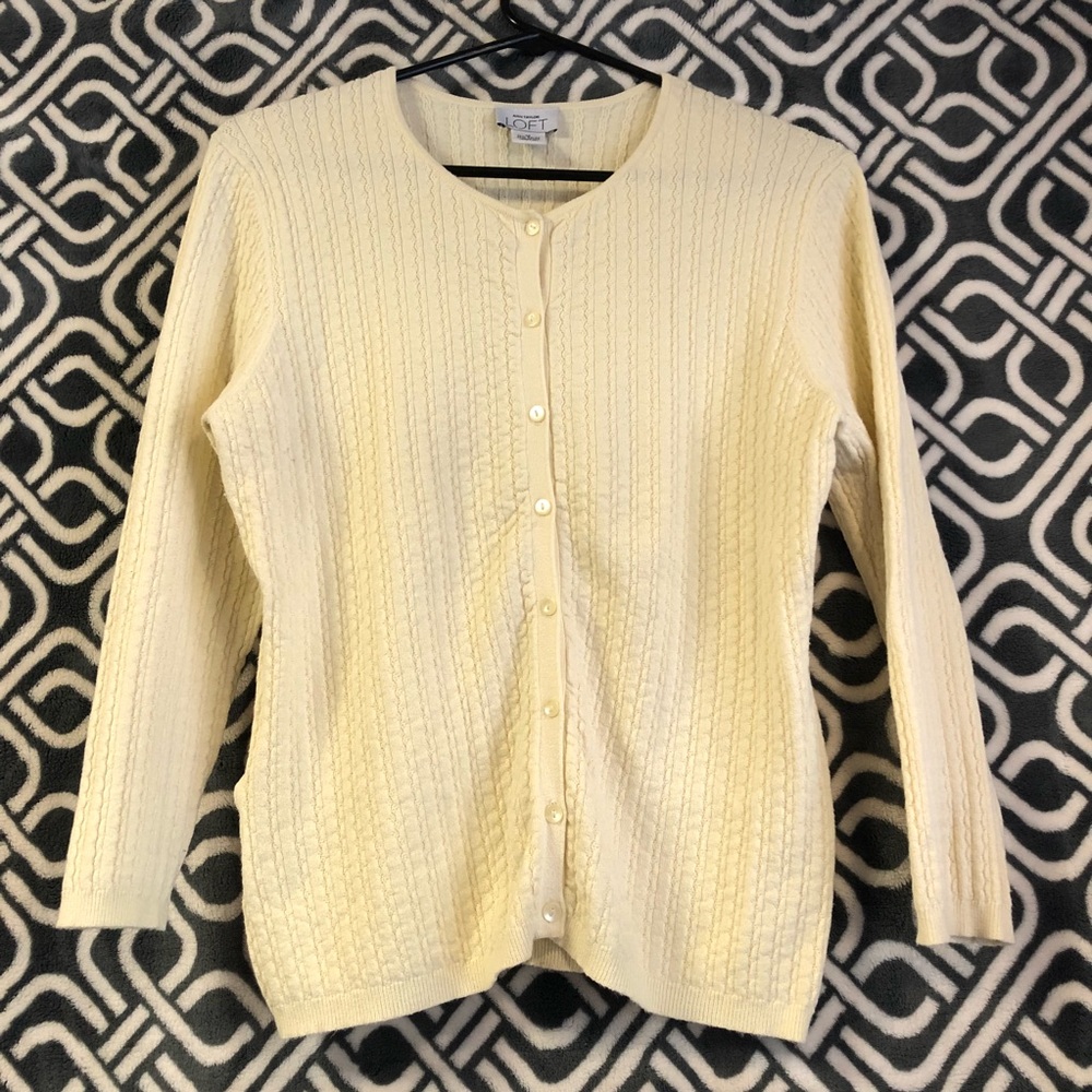 LOFT adorable cardigan